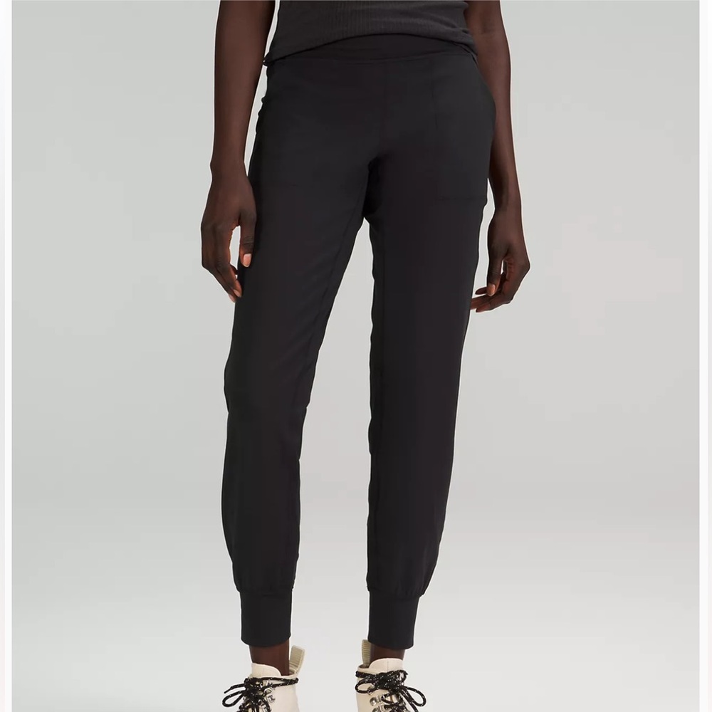lululemon Align™ High-Rise Jogger
Full Length / 8